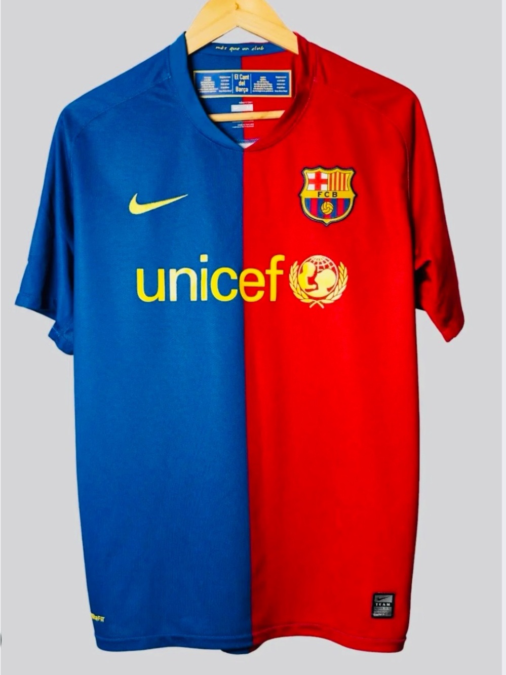 NWT, FC Barcelona 2009 Rafa Marquez FC  Home Shirt 2008/9 Marquez #4 , Size L